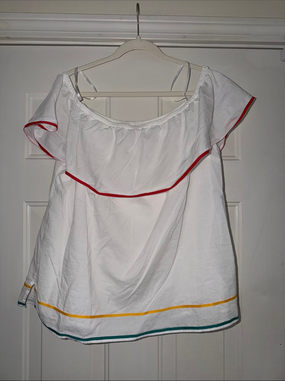 Lane Bryant White Off-Shoulder Top with Red, Yellow & Green Trim. Sz 14/16